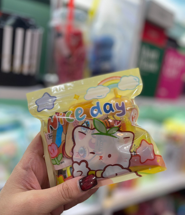 پکشانسی دخرونه بلایند باکس ارایشی اقتصادی