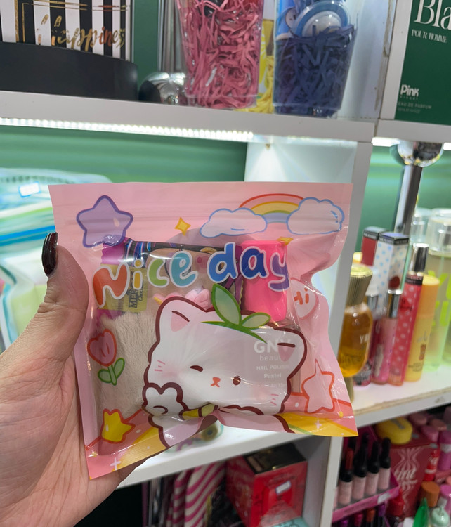 پکشانسی دخرونه بلایند باکس ارایشی اقتصادی