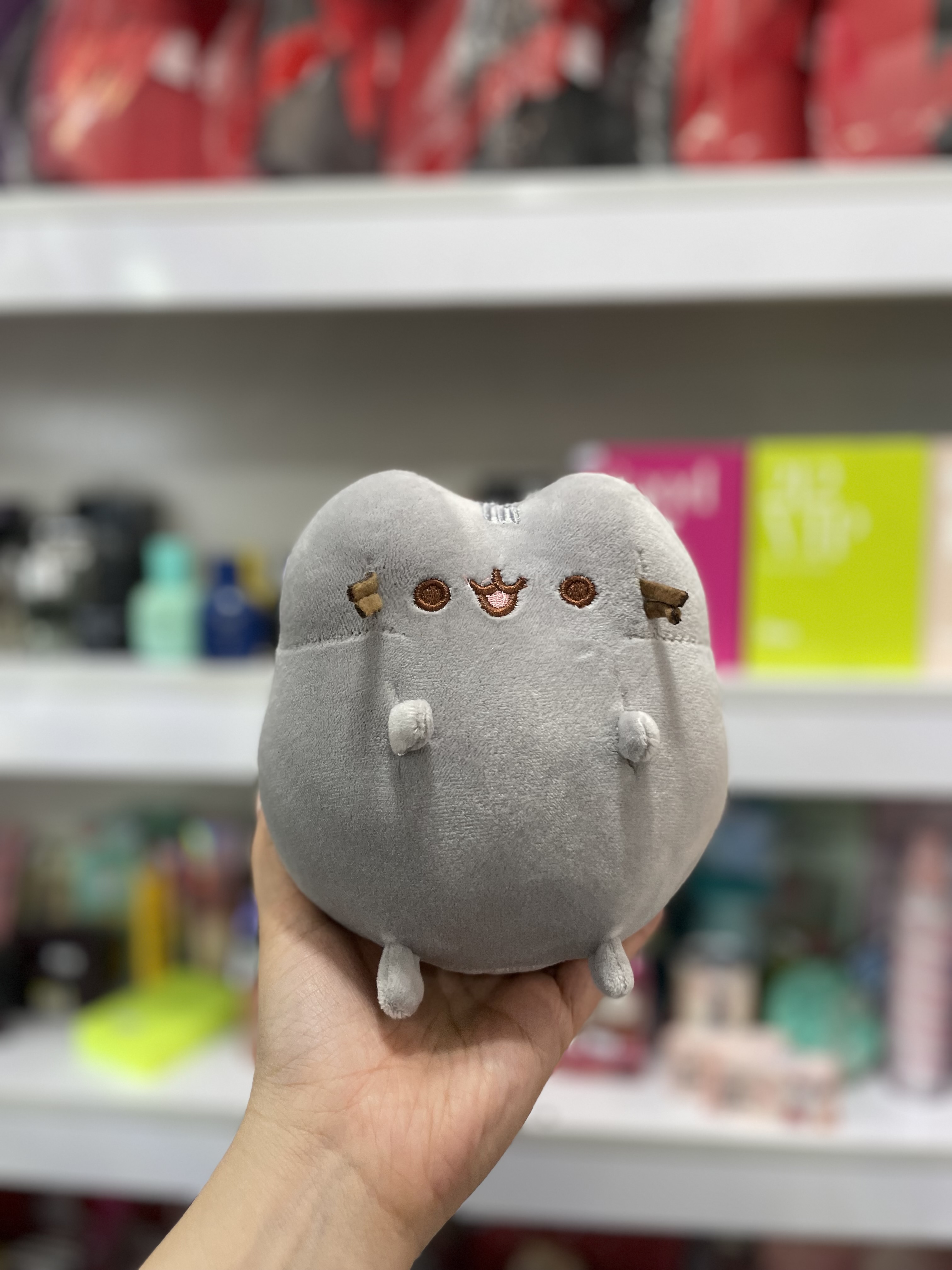 عروسک گربه پوشین طوسی